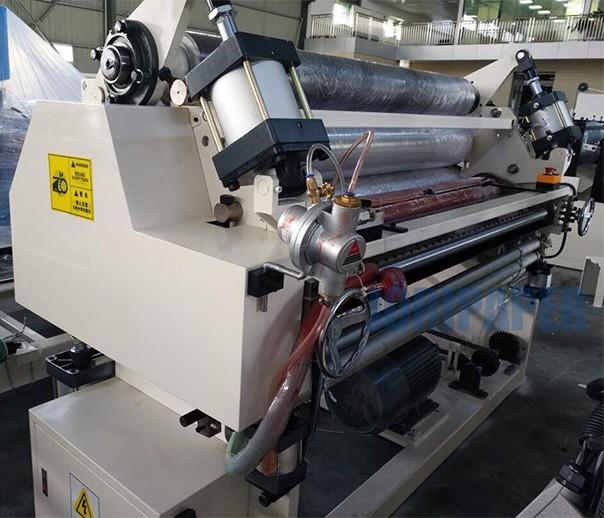 Tessuto di toilette di riavvolgimento del Wallboard dello SpA che prende posizione della macchina 7.5KW 2 10