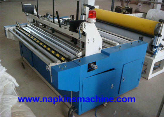il controllo dello SpA di 1200mm ha laminato il rotolo di carta igienica che fa la macchina
