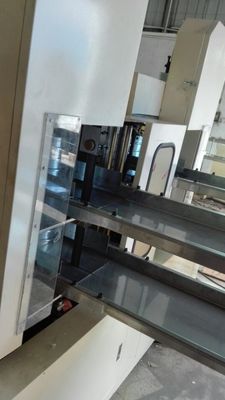 2400 strati/Min Napkin Folding Machine